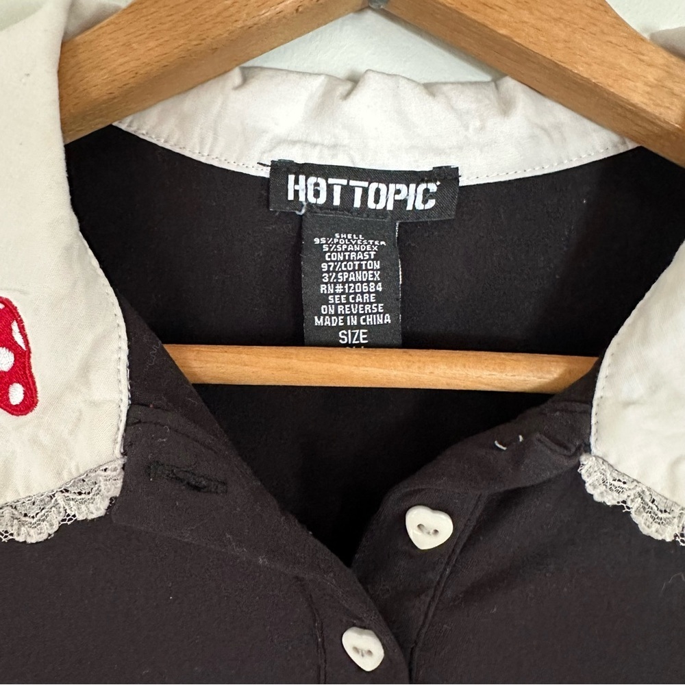 Mushroom Embroidered Lacey Collared Cropped Tee Size Small - Picture 5 of 11